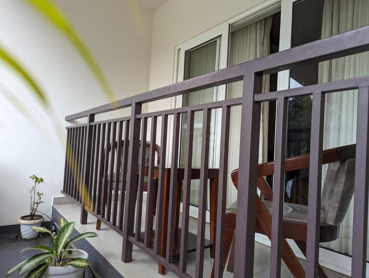 Royalton Residency Otel Mundakāyam Dış mekan fotoğraf